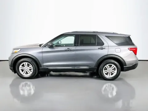 More photos of 2022 Ford Explorer XLT at Clement Supercenter, MO