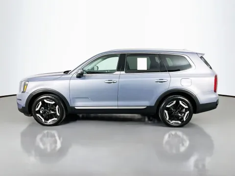 More photos of 2025 Kia Telluride S at Clement Supercenter, MO