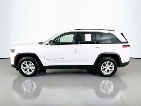 More photos of 2023 Jeep Grand Cherokee Limited at Clement Supercenter, MO