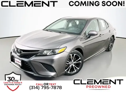 Gray 2019 Toyota Camry SE for sale in St. Charles, MO