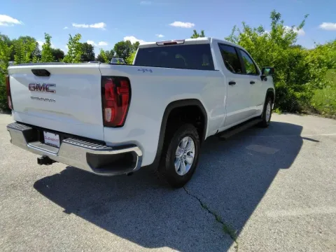More photos of 2022 GMC Sierra 1500 Pro at Clement Supercenter, MO