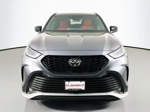 Photos of 2025 Toyota Highlander Limited for sale in St. Charles, MO at Clement Supercenter