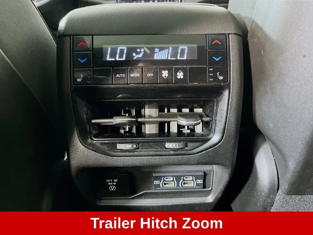 Jeep Grand Cherokee L photo 39