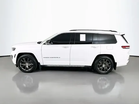 More photos of 2023 Jeep Grand Cherokee L Overland at Clement Supercenter, MO