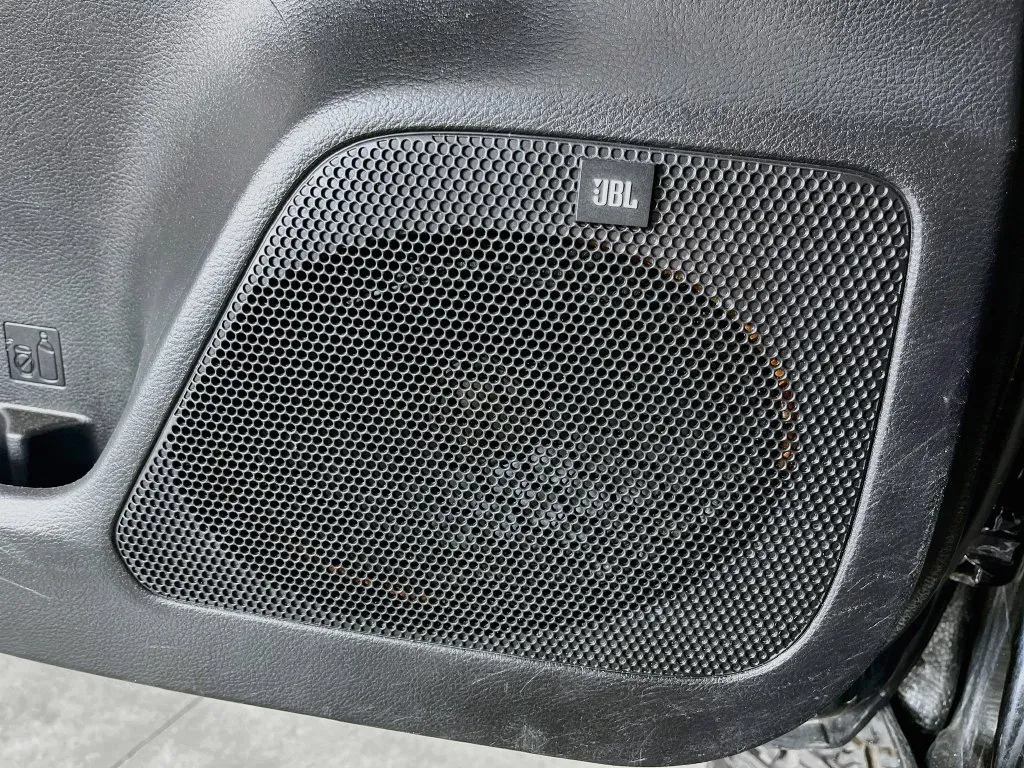 Toyota Tacoma photo 21