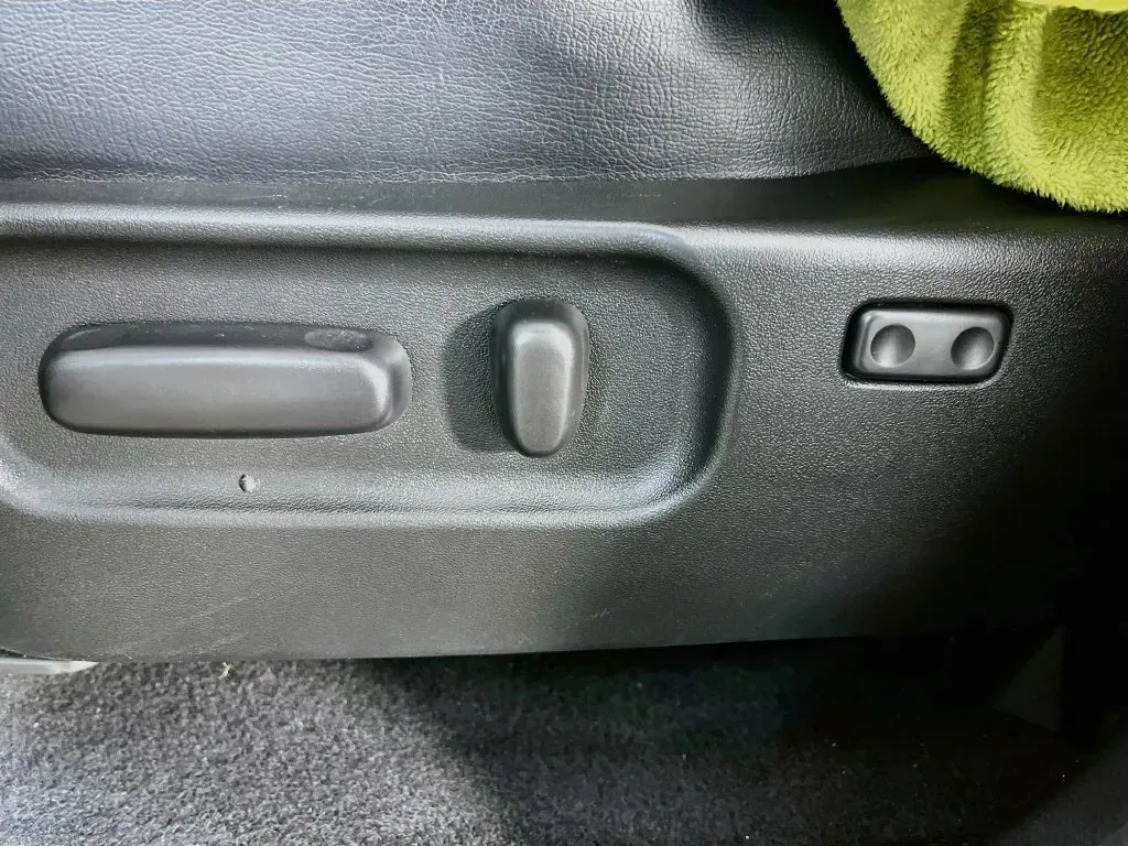 Toyota Tacoma photo 24