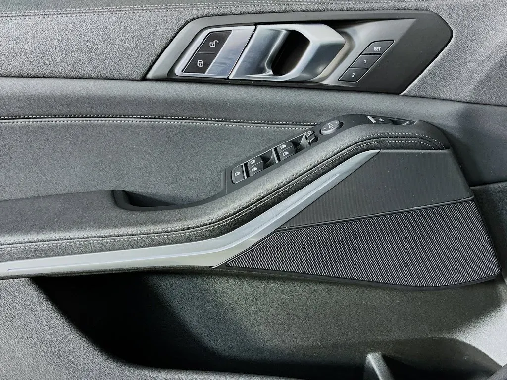 BMW X5 photo 30