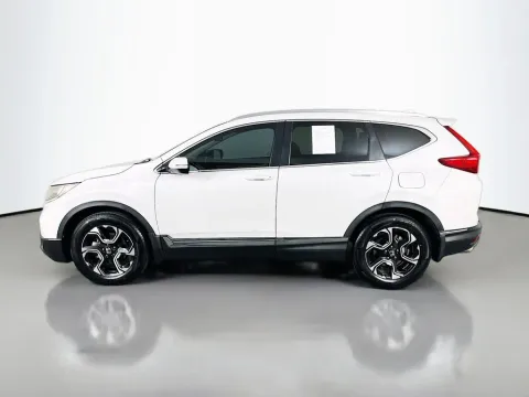 More photos of 2019 Honda CR-V Touring at Clement Supercenter, MO