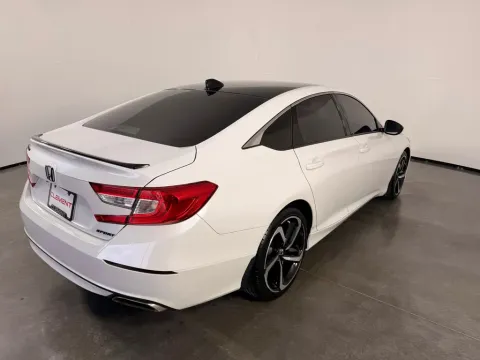 More photos of 2022 Honda Accord Sport at Clement Supercenter, MO