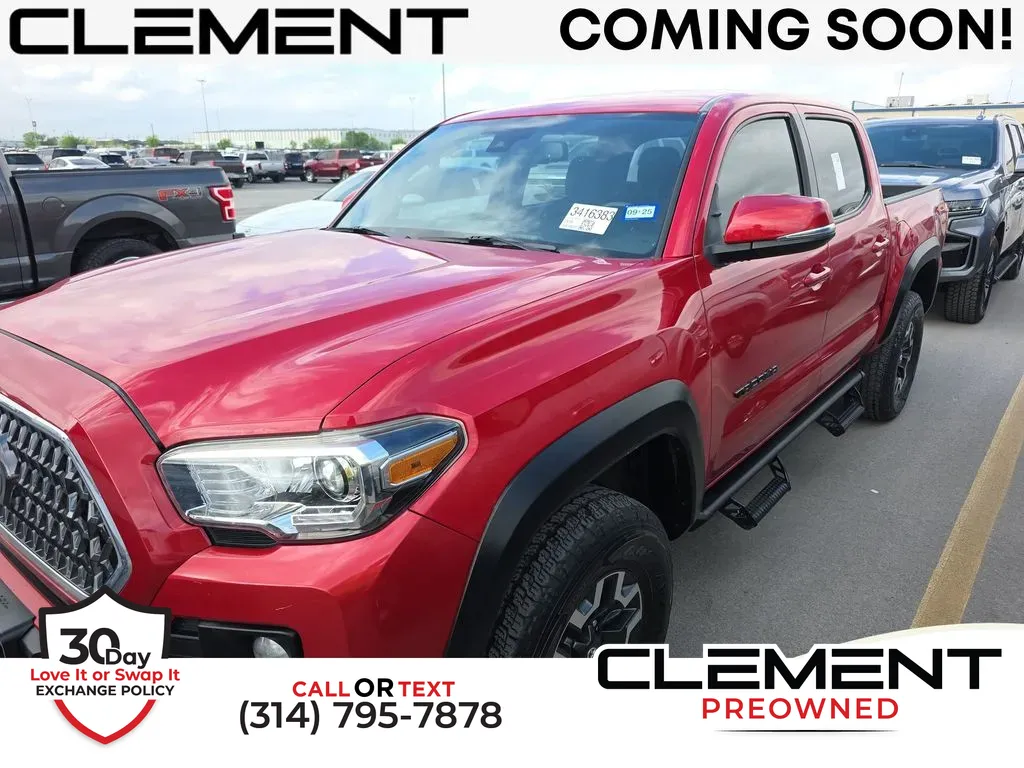 Red 2018 Toyota Tacoma TRD Off-Road for sale in St. Charles, MO