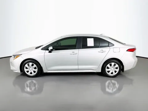 More photos of 2025 Toyota Corolla LE at Clement Supercenter, MO