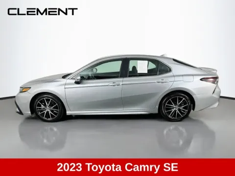 More photos of 2023 Toyota Camry SE at Clement Supercenter, MO