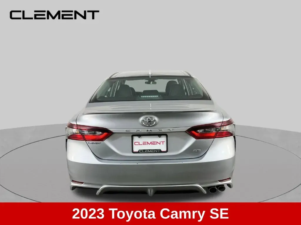 Toyota Camry photo 7