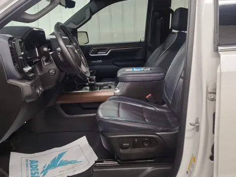 Another view of 2022 Chevrolet Silverado 1500 High Country for sale in St. Charles, MO at Clement Supercenter