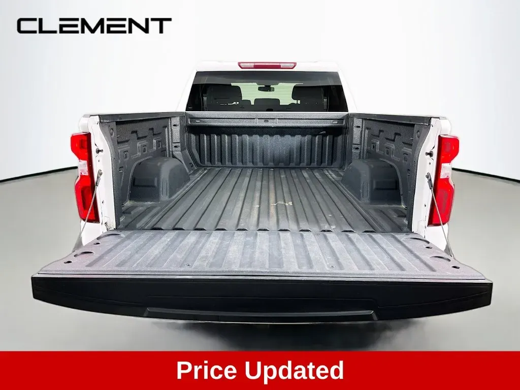 Chevrolet Silverado photo 9