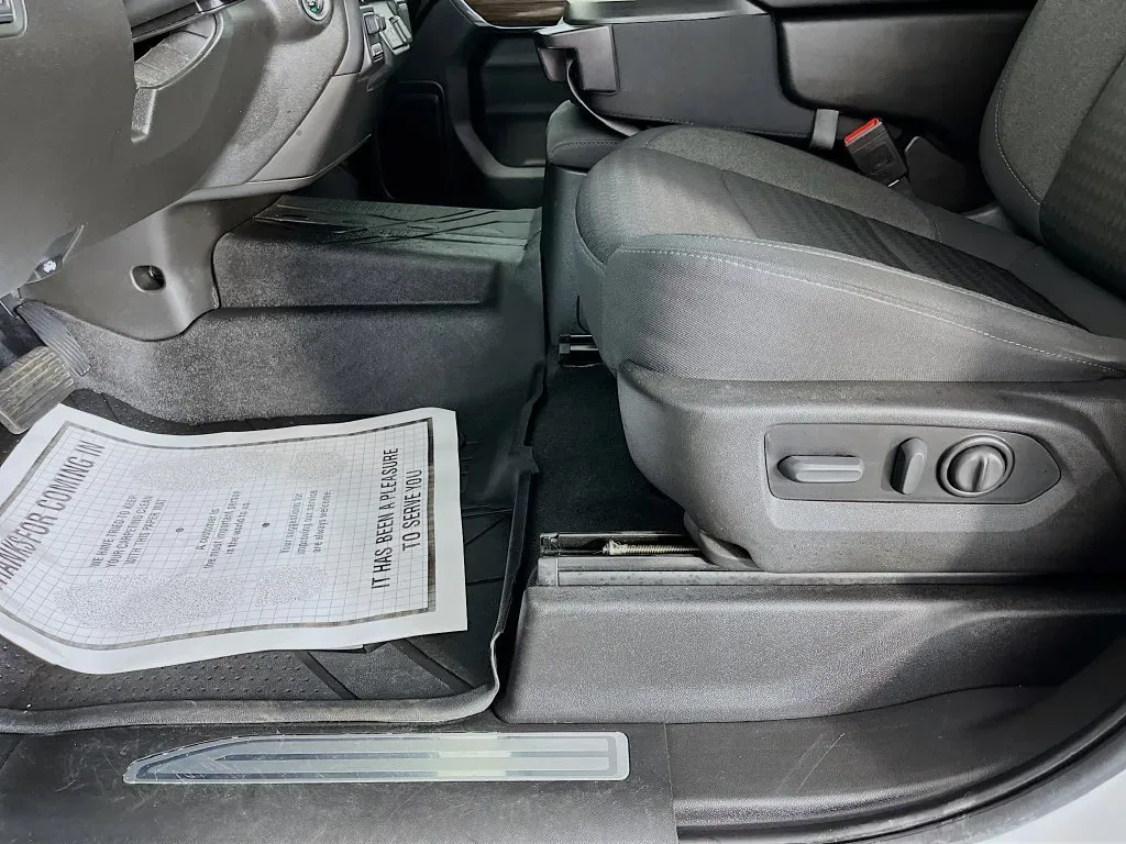 Chevrolet Silverado photo 25