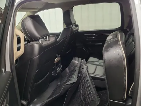 More photos of 2019 Ram 1500 Laramie at Clement Supercenter, MO