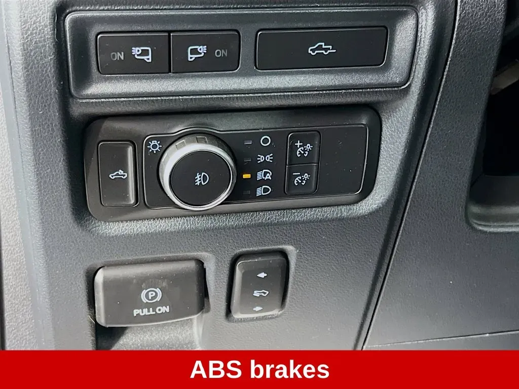 Ford F-150 photo 12