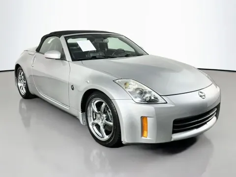More photos of 2007 Nissan 350Z Touring at Clement Supercenter, MO