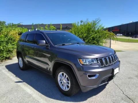 More photos of 2019 Jeep Grand Cherokee Laredo E at Clement Supercenter, MO