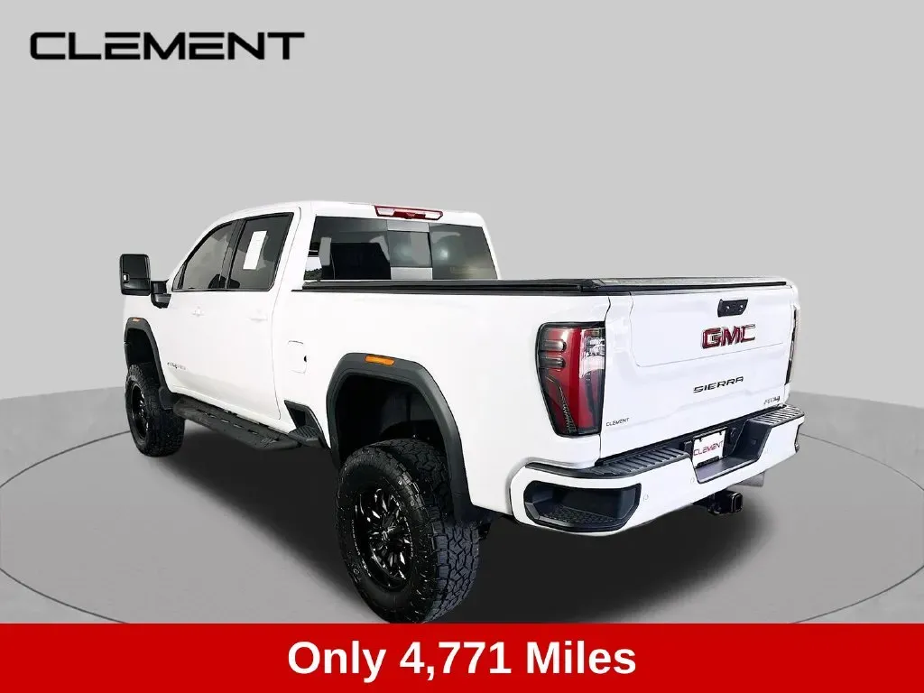 GMC Sierra photo 8