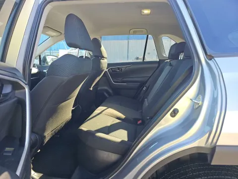 More photos of 2022 Toyota RAV4 Hybrid LE at Clement Supercenter, MO