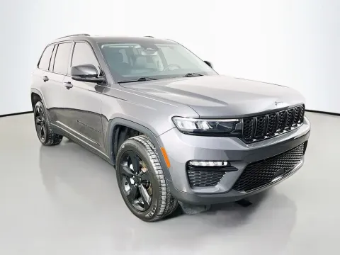 More photos of 2023 Jeep Grand Cherokee Limited at Clement Supercenter, MO