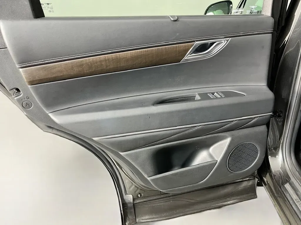 Genesis GV80 photo 28