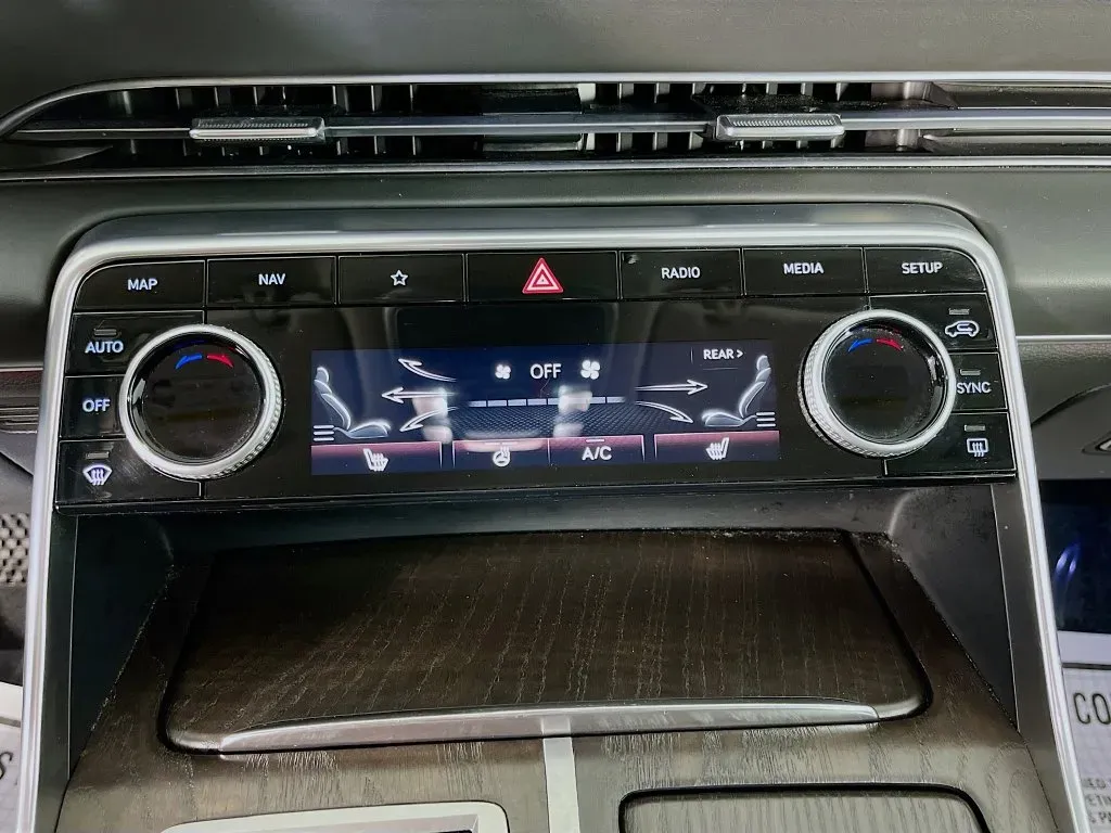 Genesis GV80 photo 20