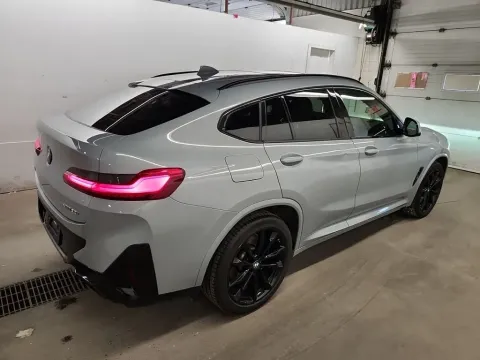 More photos of 2022 BMW X4 xDrive30i at Clement Supercenter, MO