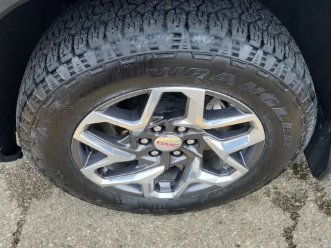 More photos of 2024 GMC Sierra 1500 SLE at Clement Supercenter, MO