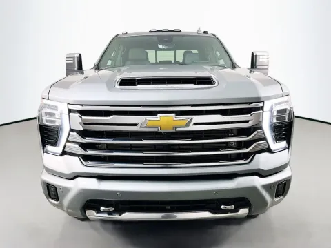Another view of 2025 Chevrolet Silverado 3500HD High Country for sale in St. Charles, MO at Clement Supercenter