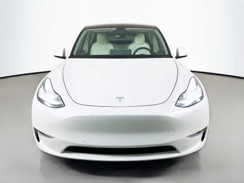 Another view of 2021 Tesla Model Y Long Range for sale in St. Charles, MO at Clement Supercenter