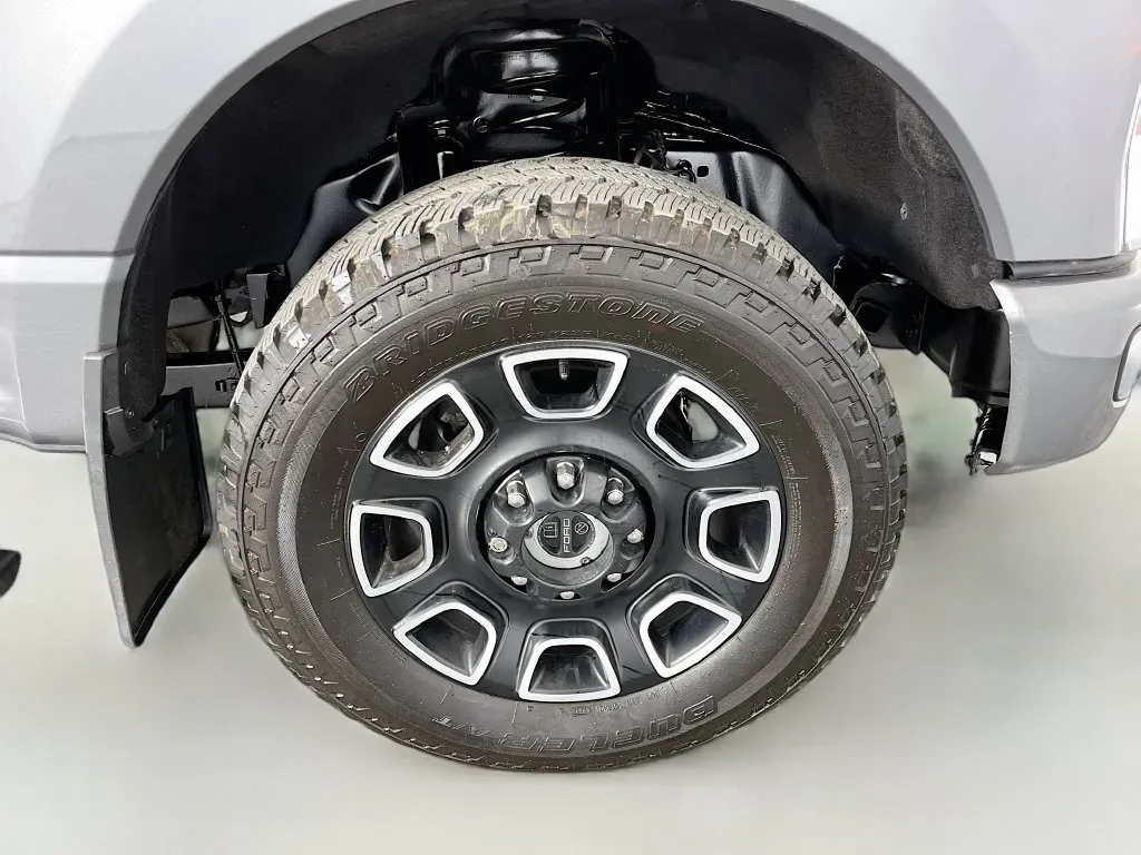 Ford F-250SD photo 41