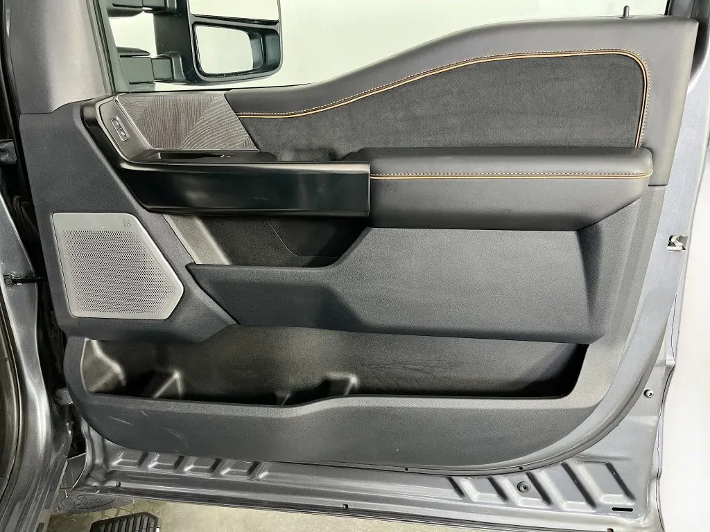 Ford F-250SD photo 40