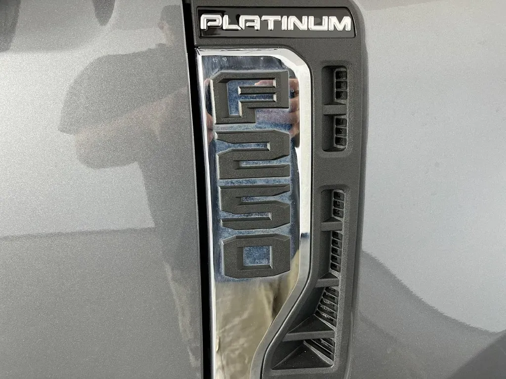 Ford F-250SD photo 42