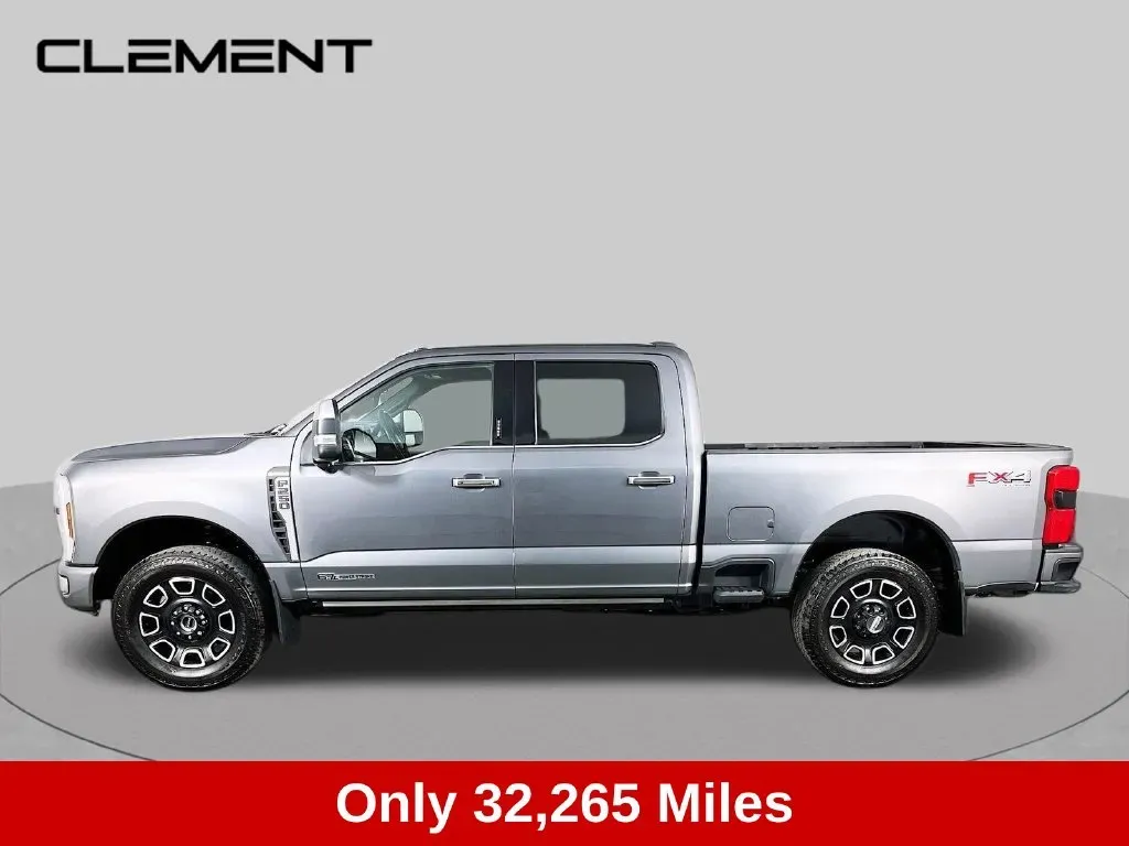 Ford F-250SD photo 8