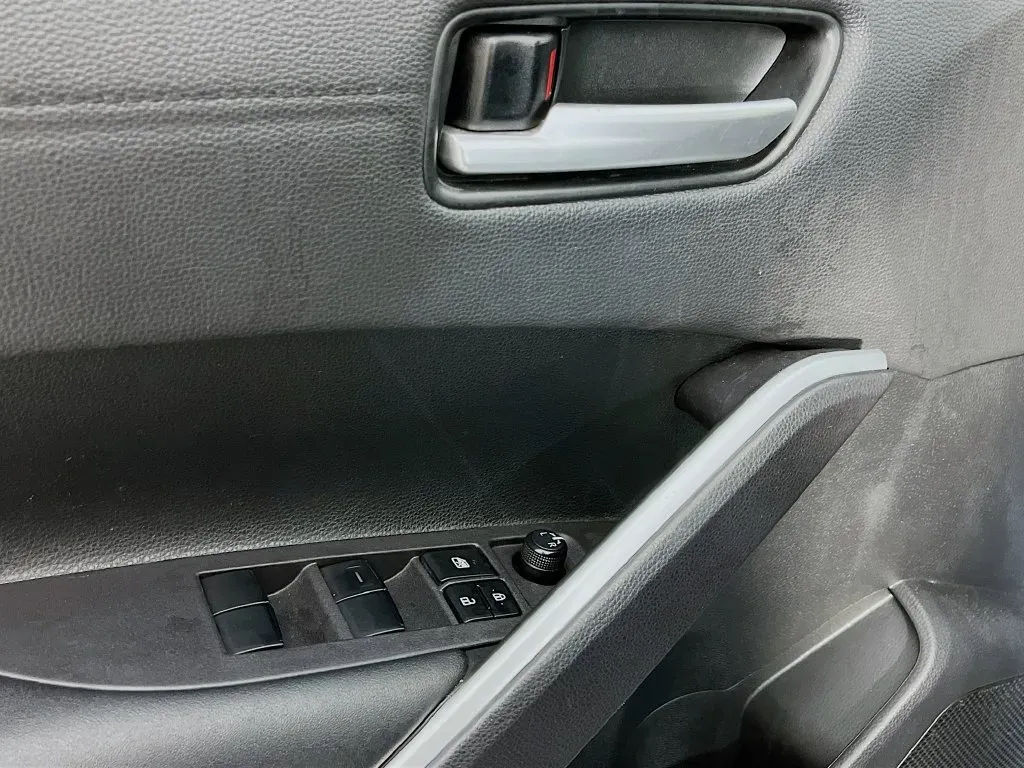 Toyota Corolla Cross photo 23