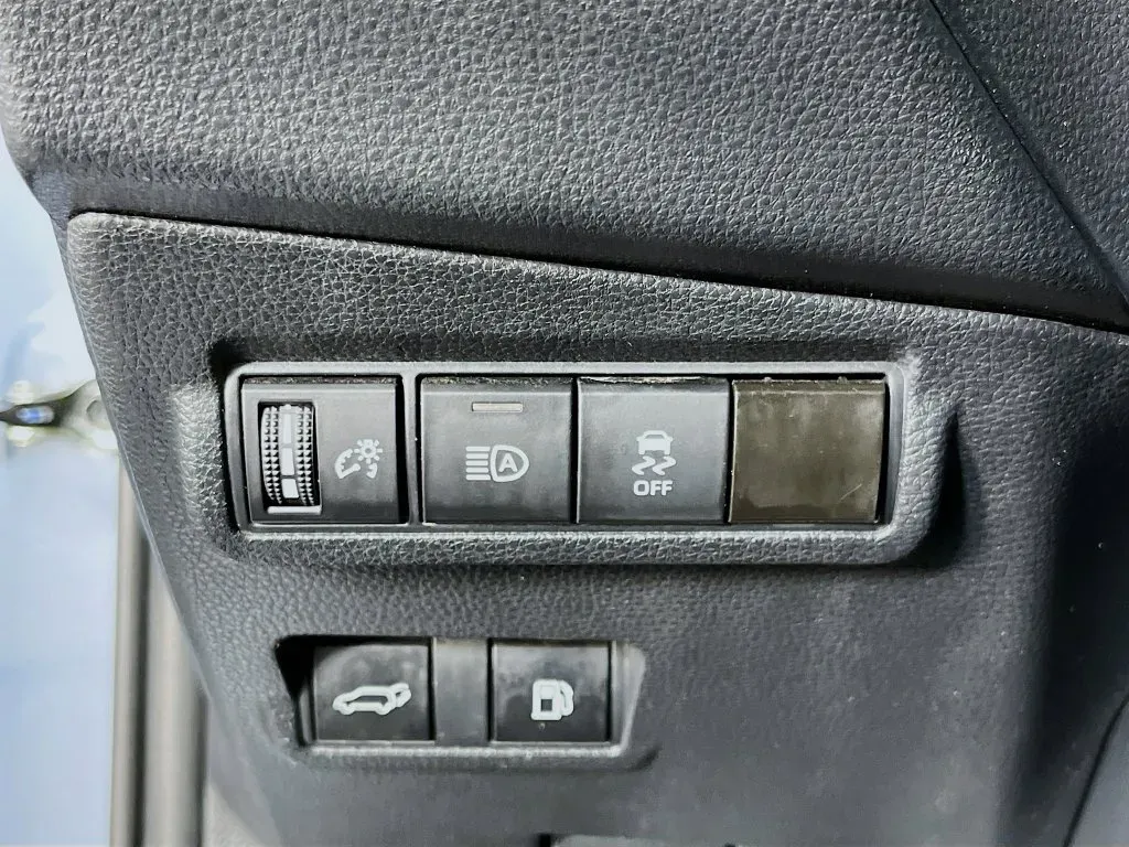 Toyota Corolla Cross photo 11