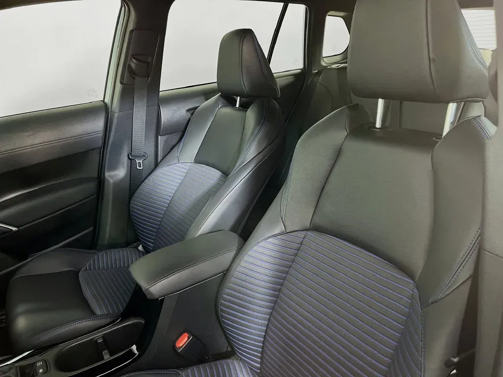 Toyota Corolla Cross photo 27
