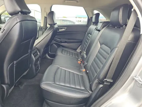 More photos of 2024 Ford Edge SEL at Clement Supercenter, MO