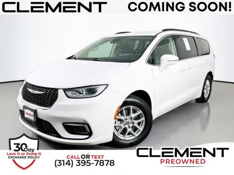 White 2022 Chrysler Pacifica Touring L for sale in St. Charles, MO