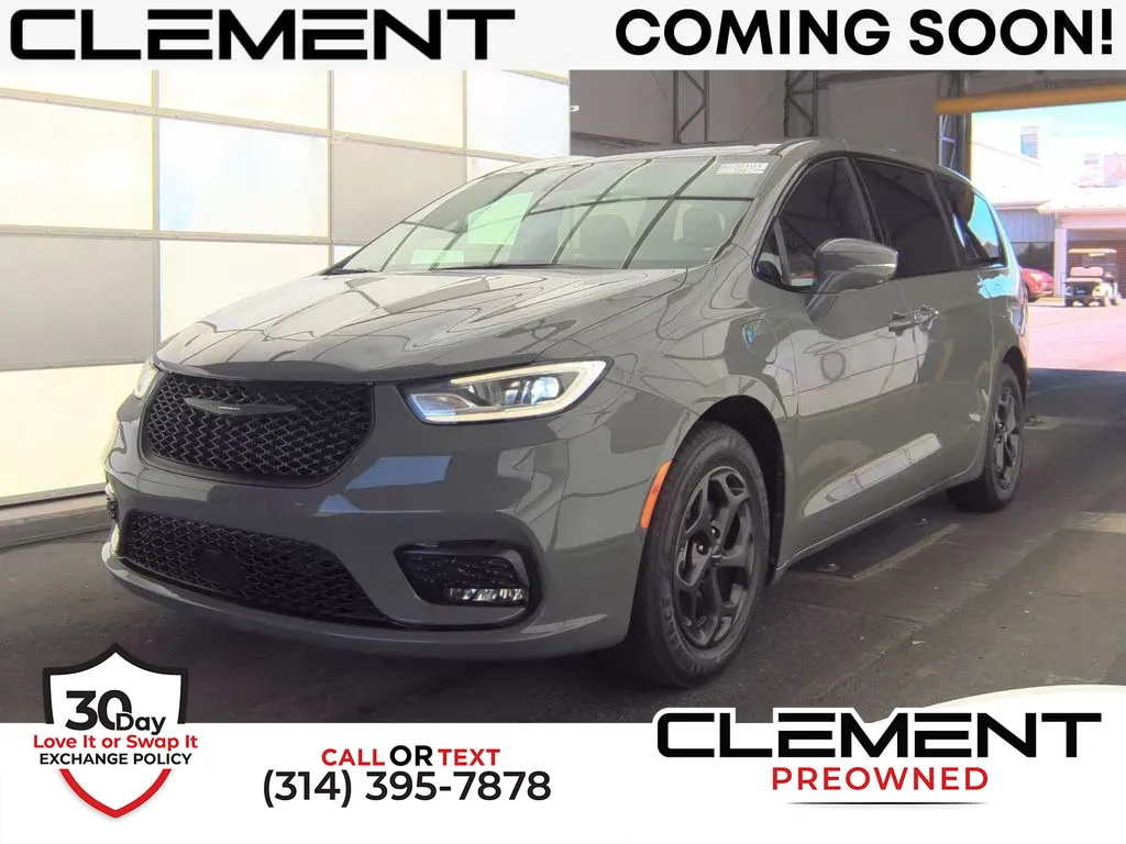Gray 2022 Chrysler Pacifica Hybrid Limited for sale in St. Charles, MO