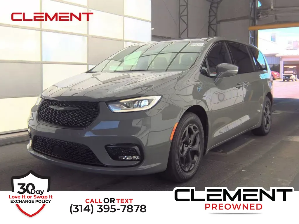 Gray 2022 Chrysler Pacifica Hybrid Limited for sale in St. Charles, MO