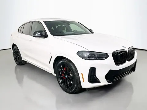 More photos of 2023 BMW X4 M40i at Clement Supercenter, MO