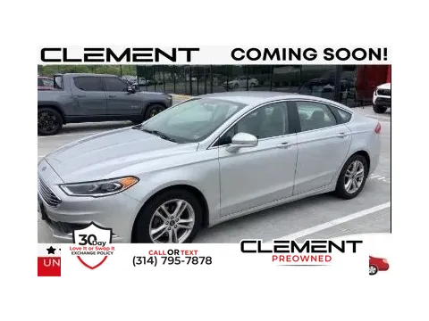 Silver 2018 Ford Fusion SE for sale in St. Charles, MO
