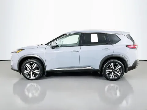 More photos of 2023 Nissan Rogue SL at Clement Supercenter, MO