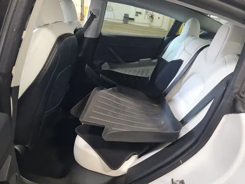 More photos of 2021 Tesla Model 3 Performance at Clement Supercenter, MO