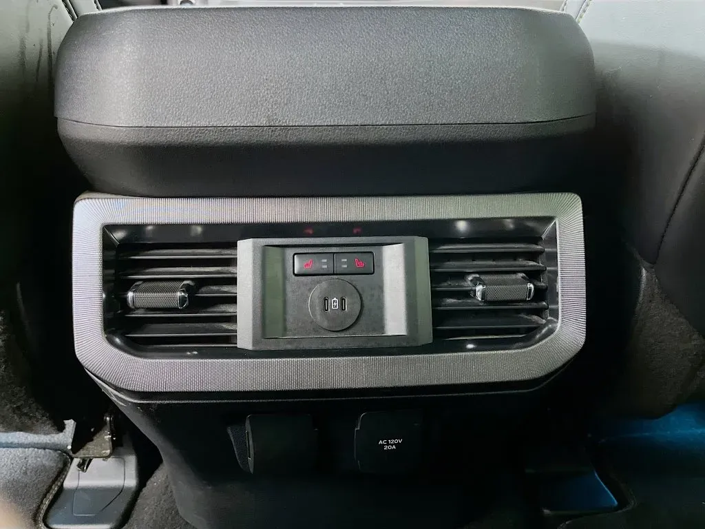 Ford F-450SD photo 34