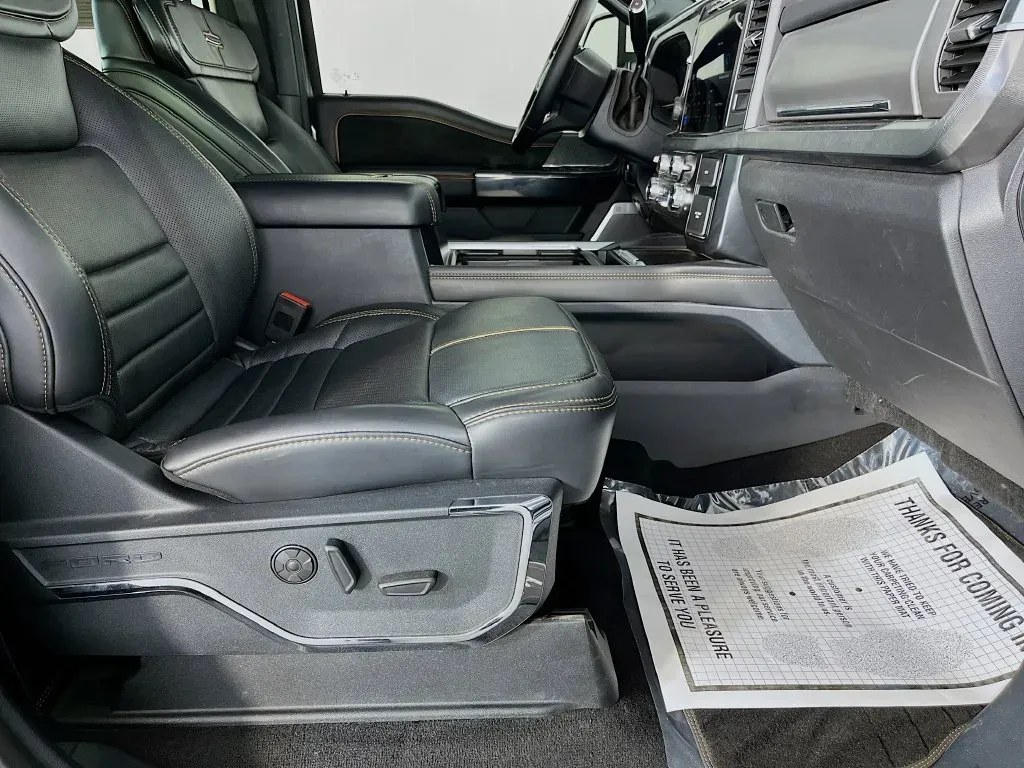 Ford F-450SD photo 35